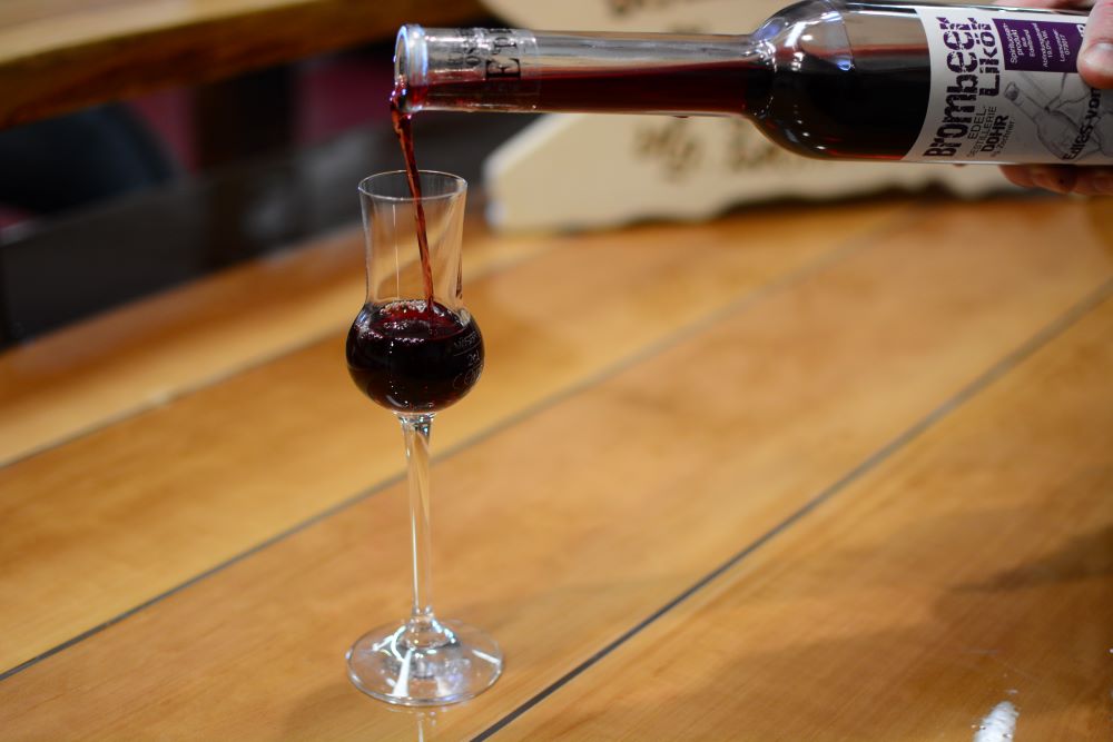 Liköre Brombeer edles Schnapsglas-web